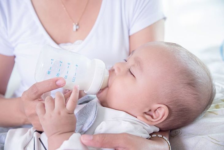 Karmienie Dziecka Naturalne Czy Sztuczne Aptelinepl